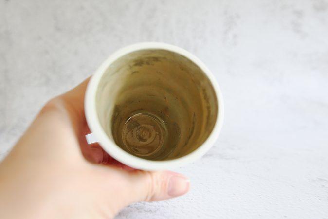 Tasse artisanale en porcelaine émaillée thé ou café