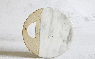 Plateau de fromage petit format ou planche à apéro, en grès artisanal, céramiste Lyon